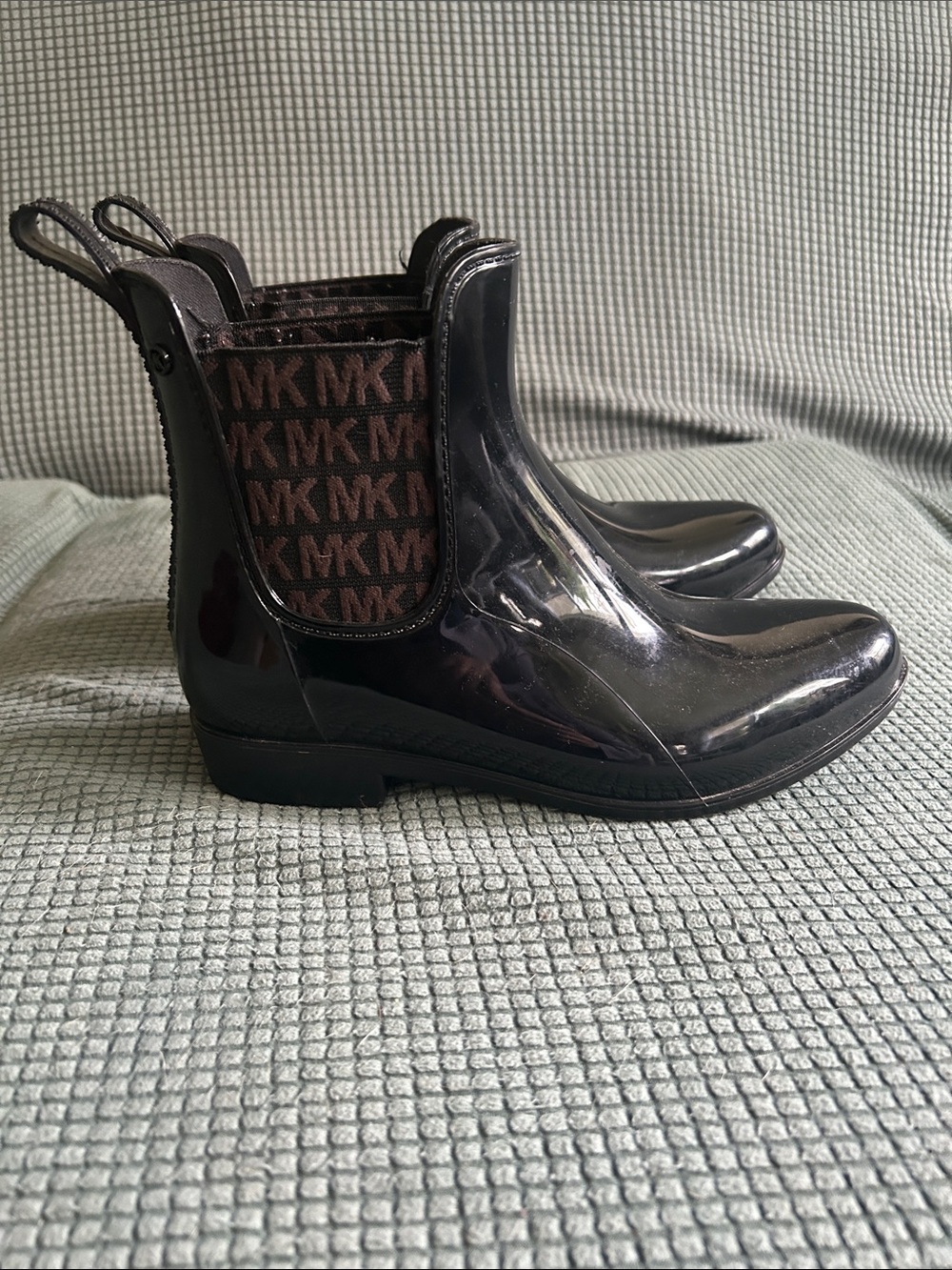 Michael Kors Black Gloss Logo Elastic Chelsea Rain Boots